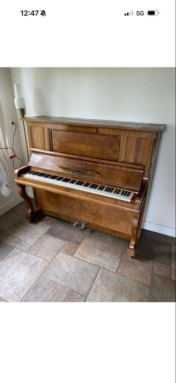GRATIS    Antieke Fuchs & Möhr Piano