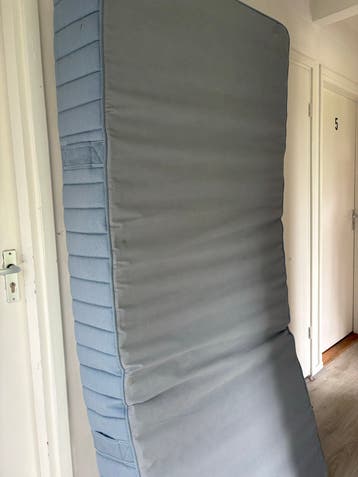 IKEA Eenpersoonsmatras - Gebruikt, nog in goede staat