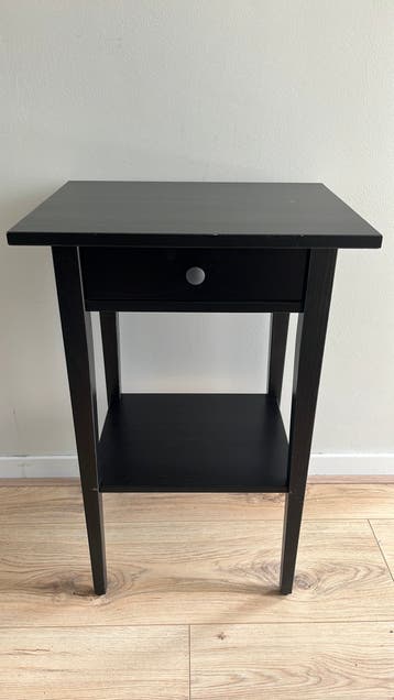 Ikea Hemnes nachtkastje