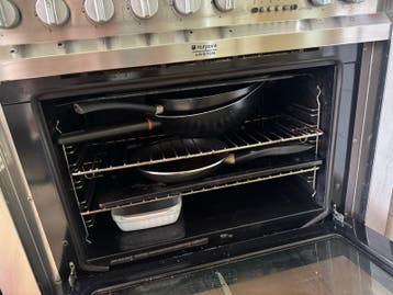 Gratis! Hotpoint Ariston Fornuis met Gasfornuis en Oven