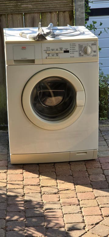 GRATIS!!! Aeg wasmachine met defect.