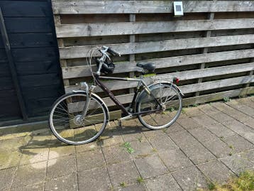 Gazelle fiets gratis af te halen (banden leeg)