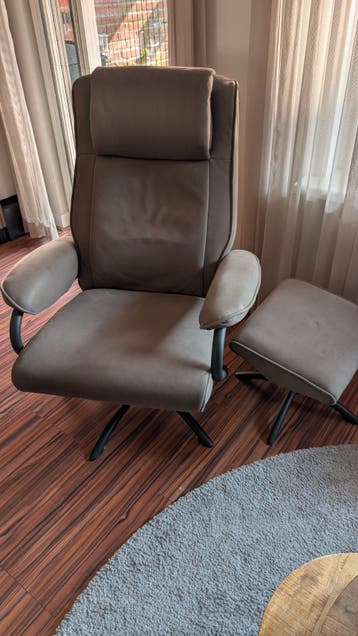 relaxfauteuil met voetenbank