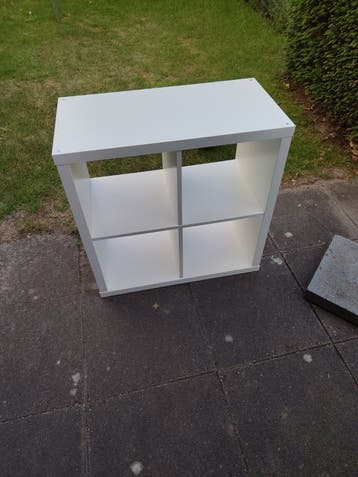 Witte kallax kast met 4 vakken