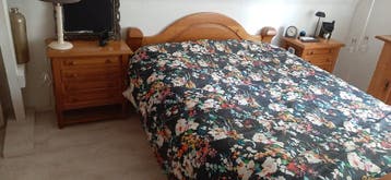 gratis afhalen bed met 2 boxsprings +matras +topper 140x200