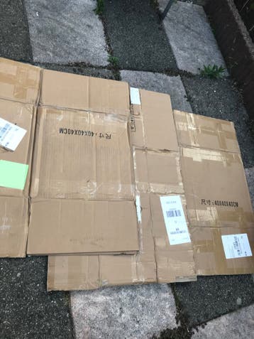 4 dozen gratis voor verhuizen 58cmbij35cm