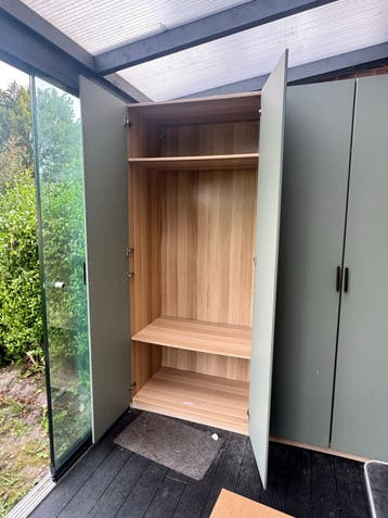 Gratis Pax kasten (2x 100 breed)