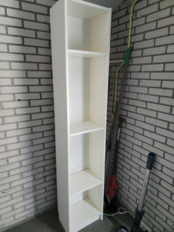 Smalle wittekast 40x28x202cm