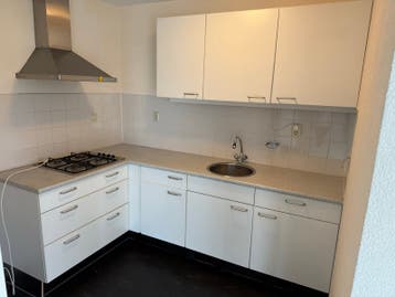 Gratis Witte Hoekkeuken