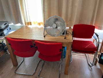 Rode stoelen