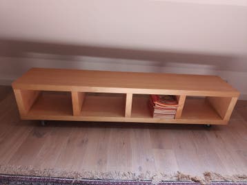 Boekenkast op wielen