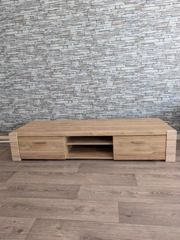 Gratis tv-meubel (152x55x29 cm)