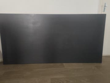 Zwarte eettafel
