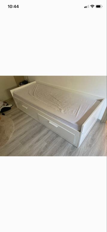 GratisEenpersoonsbed (uitschuifbaar) 200x80  + gratis matra