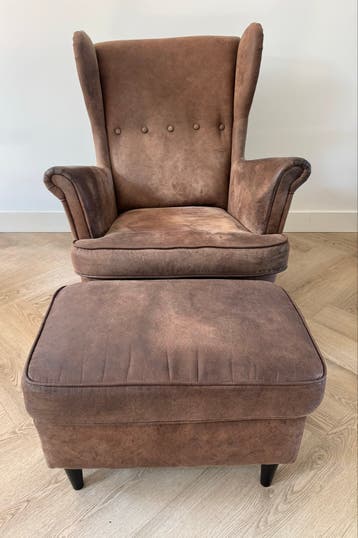 IKEA Strandmon oorfauteuil met hocker - Gratis op te halen