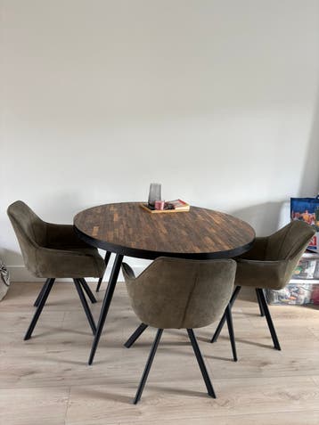 Round Dining Table – Chairs Not Included