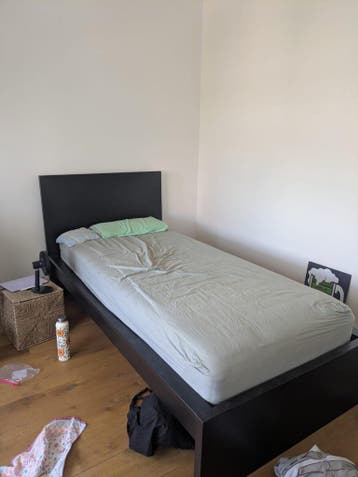 Bed + mattress