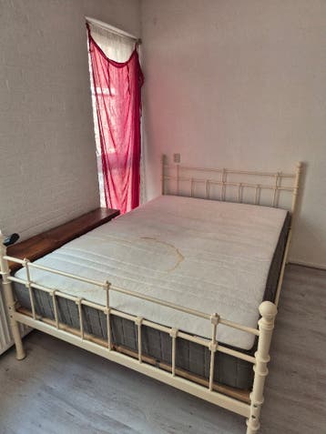 Gratis bed met matras