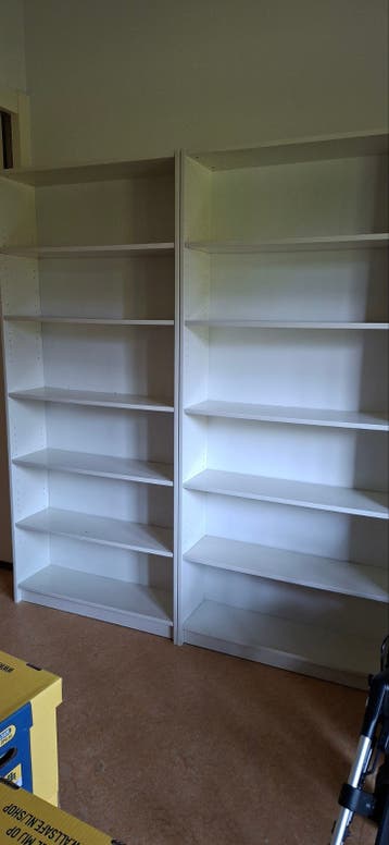 2 oude boekenkasten - ophalen in Oosterbeek