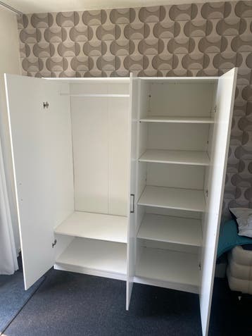 IKEA Kledingkast - 180x140x50 cm - Gratis af te halen