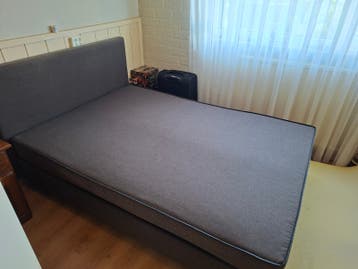 140 x 200 ideaal voor logeerbed evt met gebruikte topper