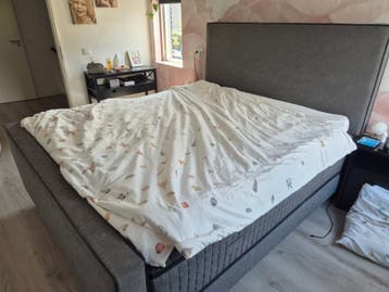 Serte Boxspring 180x230 met matras en topper