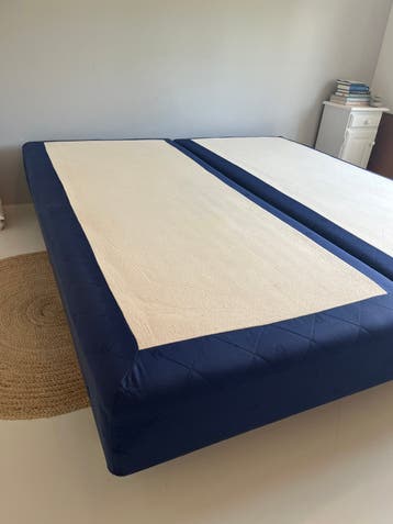 Twee eenpersoons boxsprings 90x200 cm - Blauw