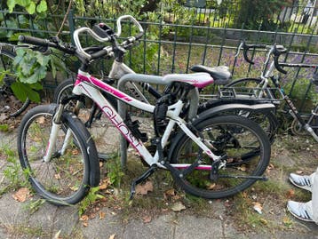 Ghost fiets met defect achterwiel - opknapper