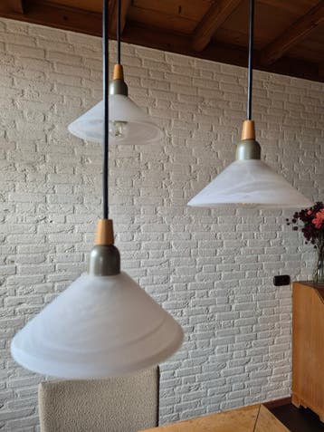 Muur, hang en plafondlampen..