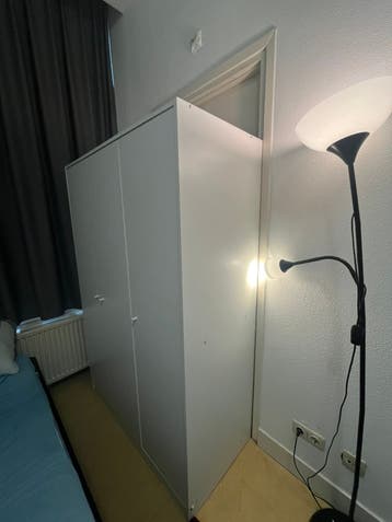 Witte IKEA kast