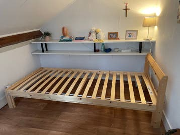 IKEA Neiden bedframe 90x200 cm, grenen
