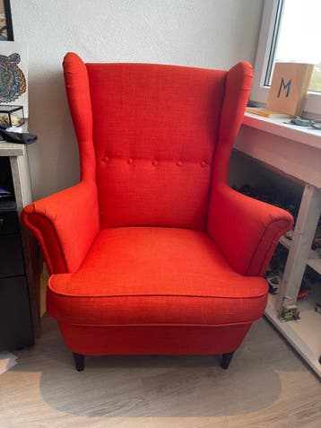 Gratis af te halen rode fauteuil