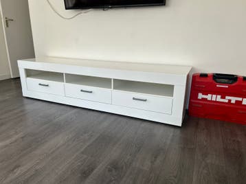 GRATIS! Op te halen tv meubel tv kast zonder schades