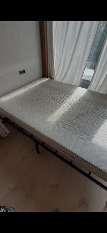 Matras 210 x 140 (GRATIS en moet voor 1 juli weg!)