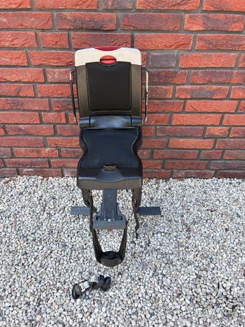 Bobike achterzitje gratis af te halen (met roest)