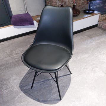 3 zwarte eetkamerstoelen - Modern design