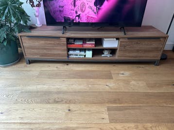 Modern TV-meubel met opbergruimte