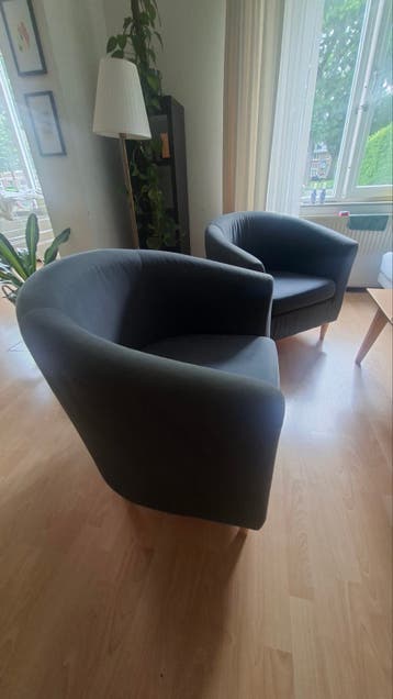 Gratis! Twee comfortabele grijze fauteuils