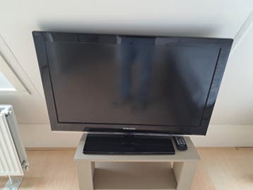 Samsung LCD TV - afstandsbediening en kastje