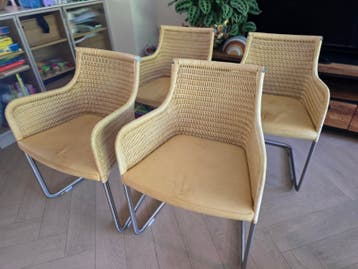 4 eetkamer stoelen