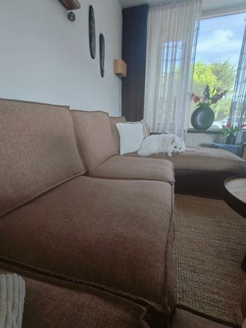 Gratis U-bank met taupe kussens (2.70/3.50m)