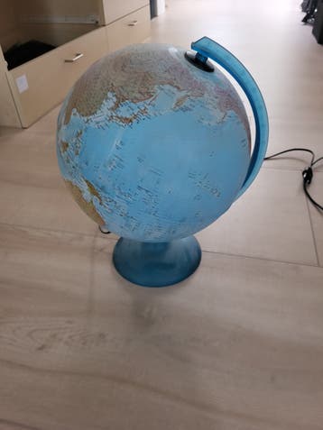Verlichte Wereldbol - Educatief en Decoratief