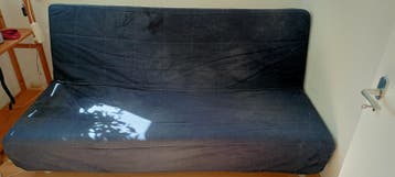 Ikea futon met donkerblauwe hoes gratis