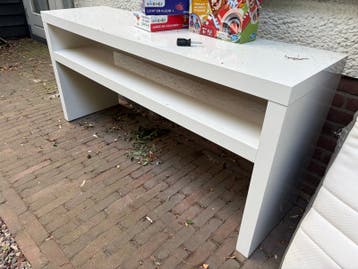 IKEA sidetable - Witte bijzettafel met opbergplank