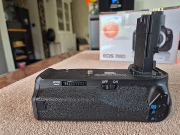 KOOPJE !! Z.G.A.N. Batterijgrip voor Canon 70D, 80D, 90D