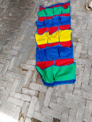 Kleurrijke Opberghoes met Vakken