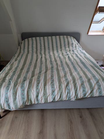 IKEA SLATTUM bed gratis af te halen (dinsdag)