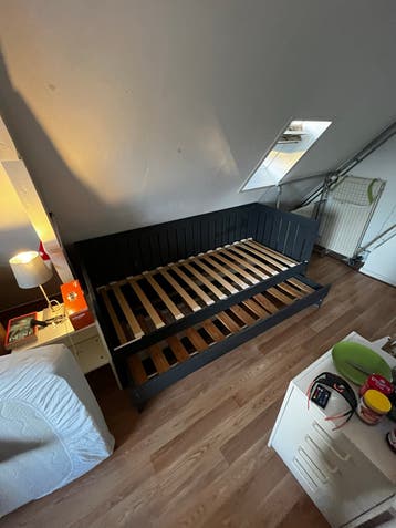 GRATIS Eenpersoonsbed met uitschuifbare lattenbodem