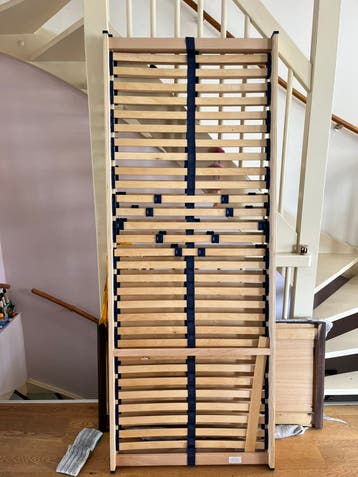 Twee lattenbodems 80x210 gratis