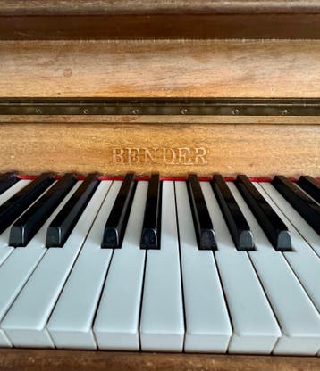 BENDER Piano